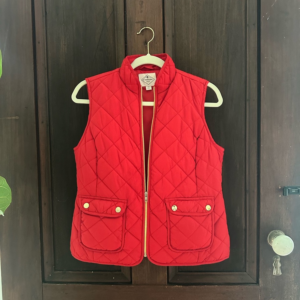 St. John's Bay Red Quilted Vest Lightweight Layering Essential